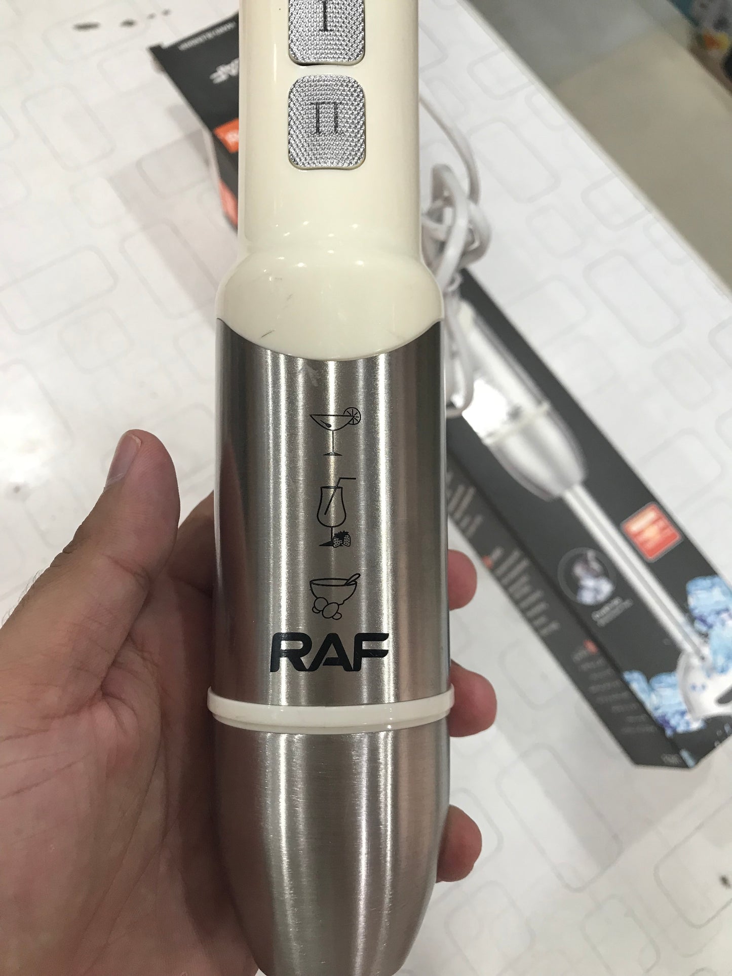 RAF Hand Blender Model: R.3017